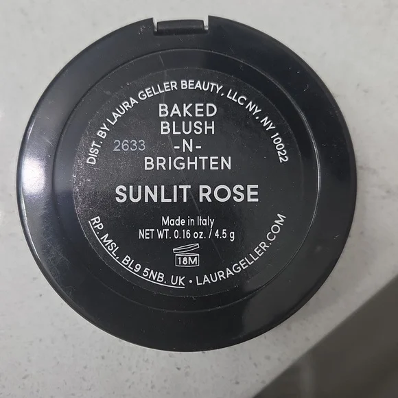 Laura Geller Baked Blush-N-Brighten Marbleized Blush In Sunlit Rose - Picture 4 of 7